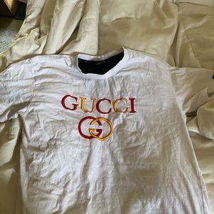 GUCCI t shirt
